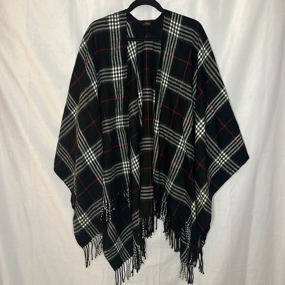 V. FRAAS PLAID BLANKET SHAWL (OS) - Picture 1 of 5